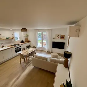 Bastidon Paisible Dans Avec Piscine Fréjus